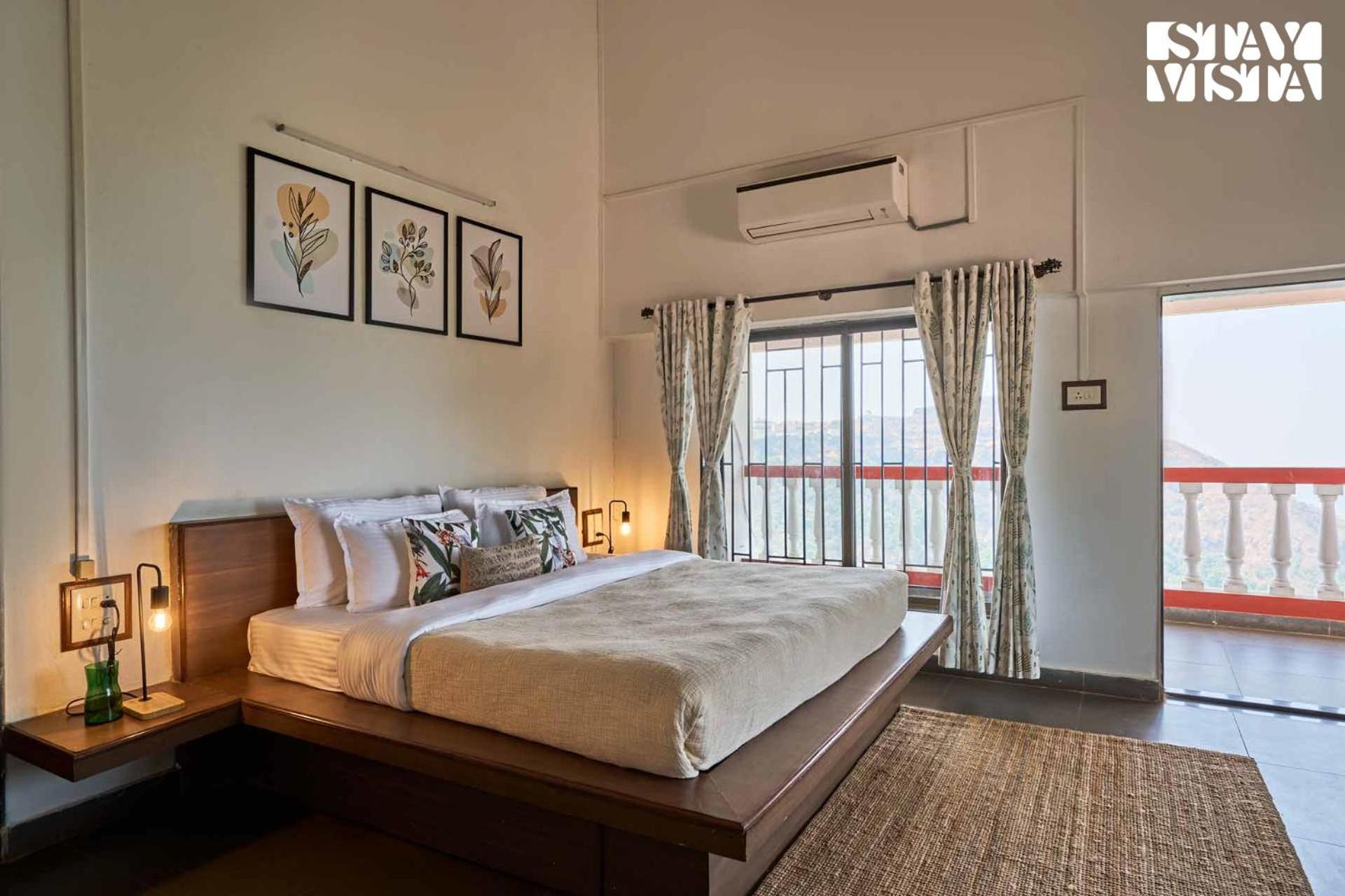 Stayvista At Cliffhanger Solitude With Balcony, Lawn Kolhapur Exterior photo